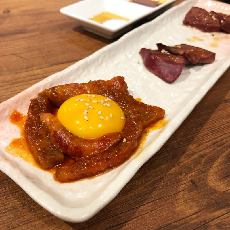 ユッケ(鉄板焼 京都 梅しん)