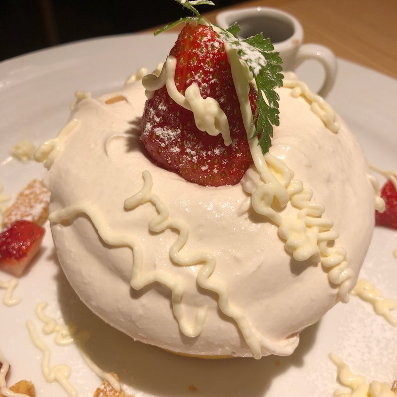 フレッシュいちごとカスタードクリーム ダブル(グラウンド アッシュ （ground H）)