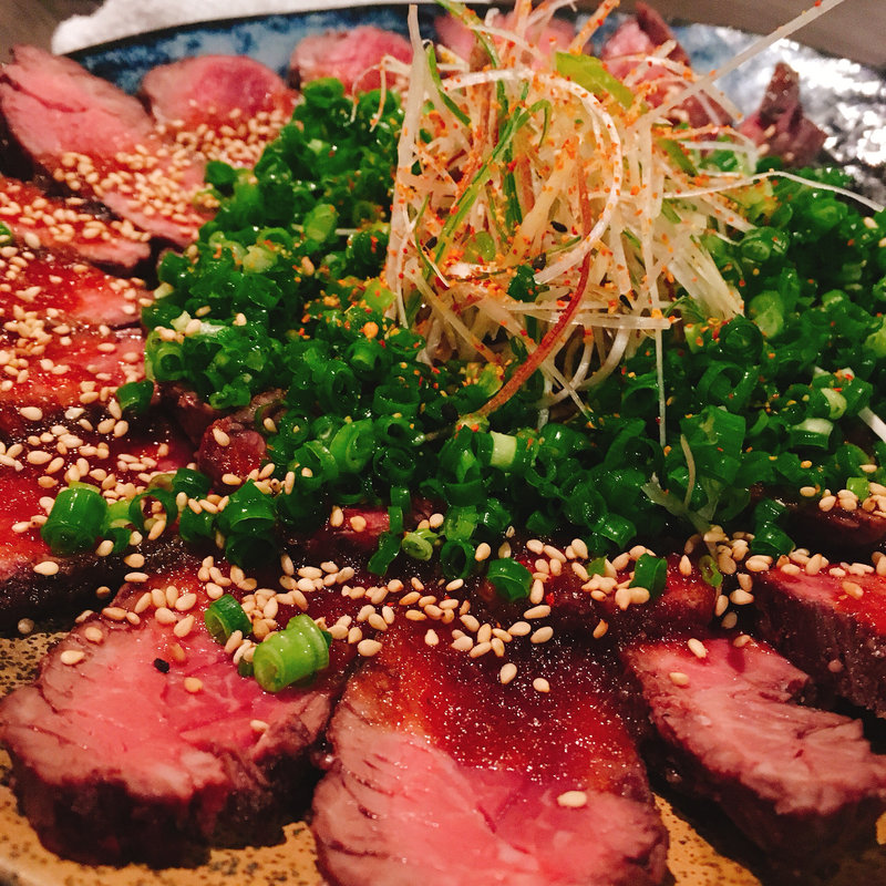 牛ハラミのタタキ(青コーナー)