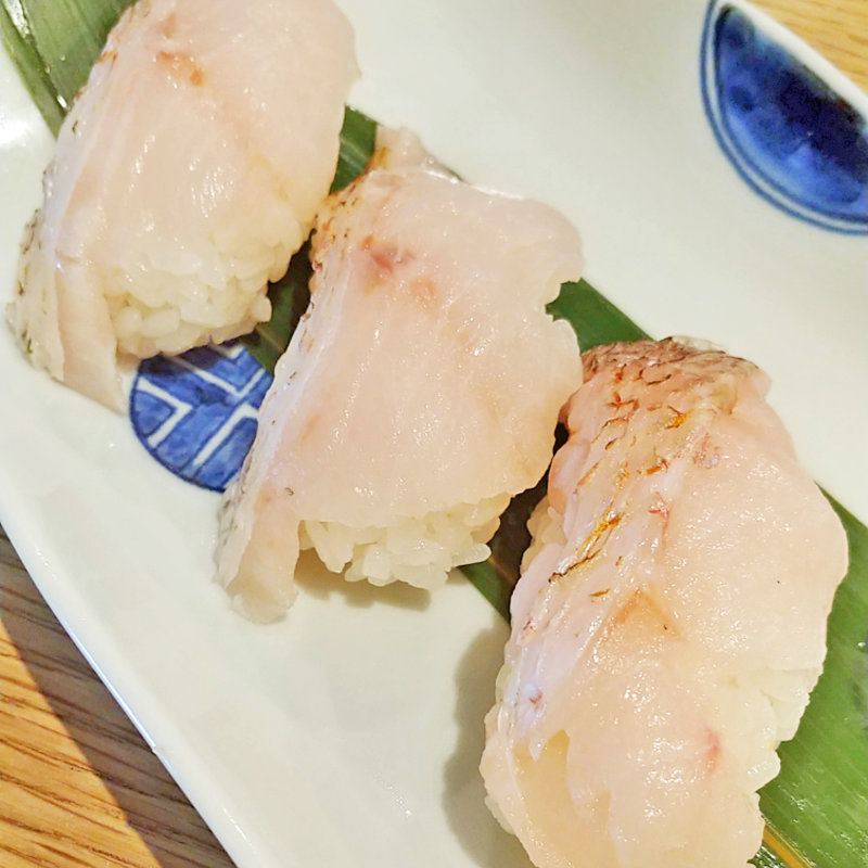 のどぐろ炙り握り(2貫)(旬菜ダイニング 千の恵み)