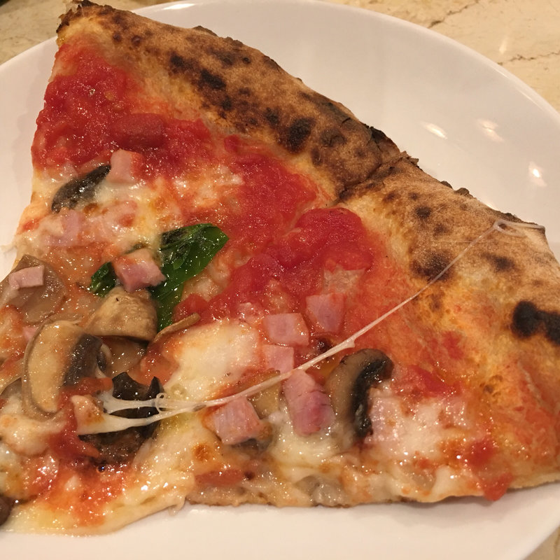 カプリチョーザ(ピッツェリア ダ ティグレ)