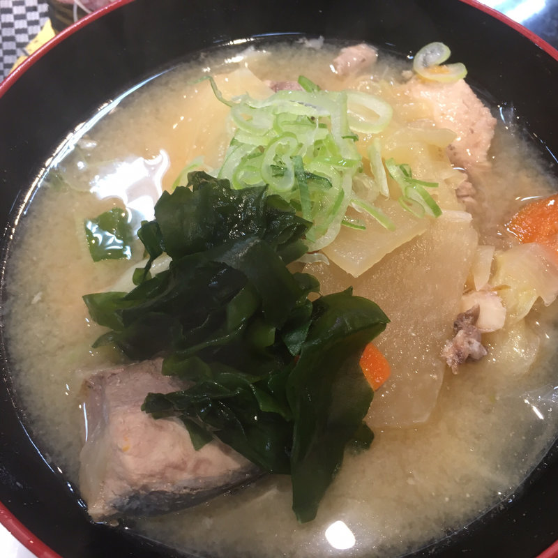 あら汁(すし銚子丸 保木間店)