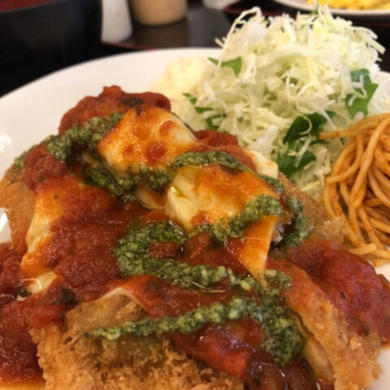 イタリア男の満腹チキンカツ(千駄ヶ谷厨房)