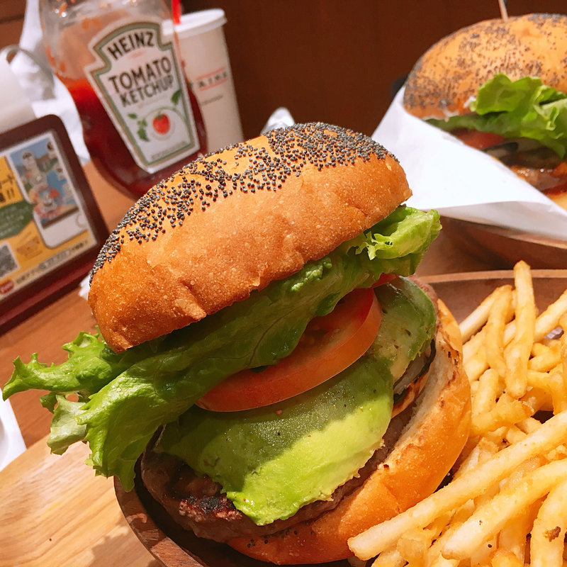 アボカドバーガー(KUA`AINA ルクア大阪店)