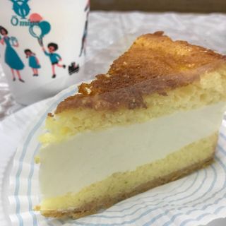 チーズケーキ(近江屋洋菓子店 神田店 （オウミヤヨウガシテン）)
