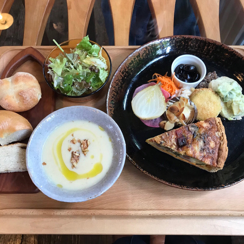 食事プーレト(モノイレ カフェ （monoile cafe）)