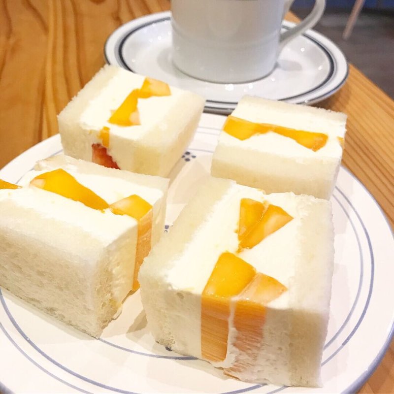 マンゴーサンド(カフェセルジュ )