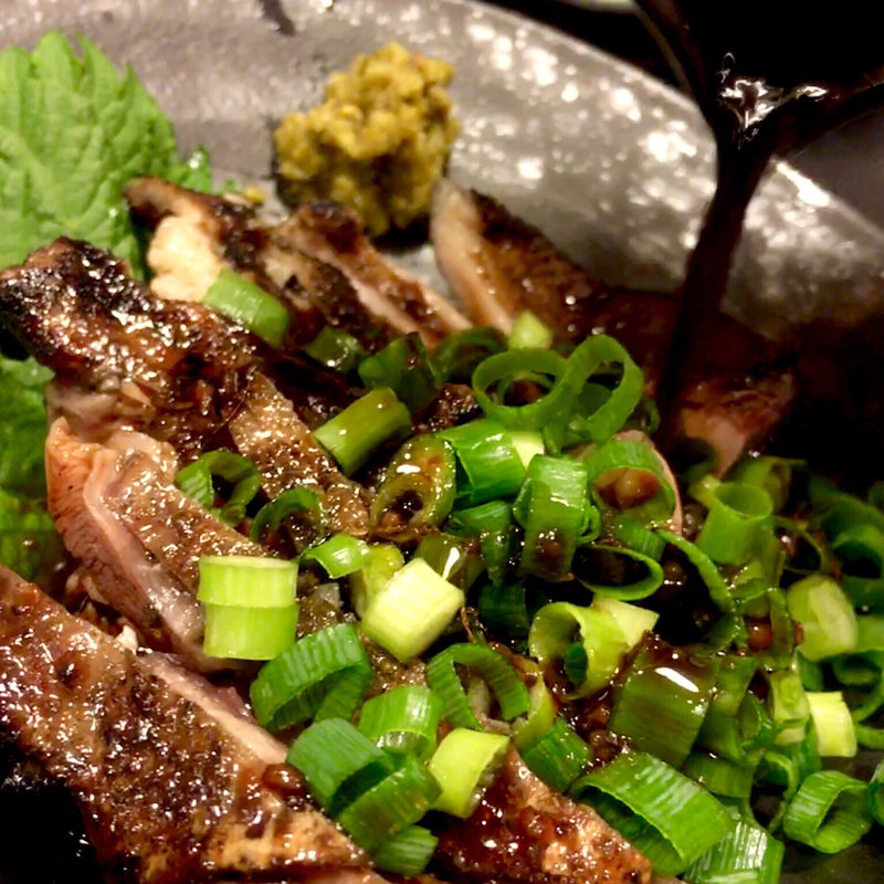 地鶏のたたき(焼鳥はなび)