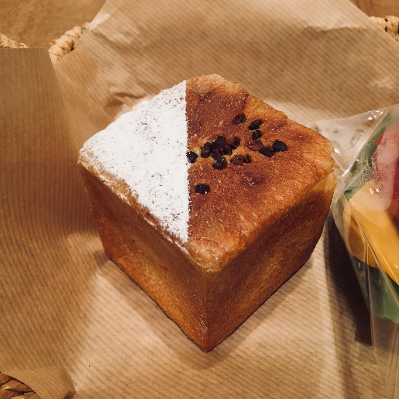 チョコレートクリームパン(ブランジェリー コム・シノワ)