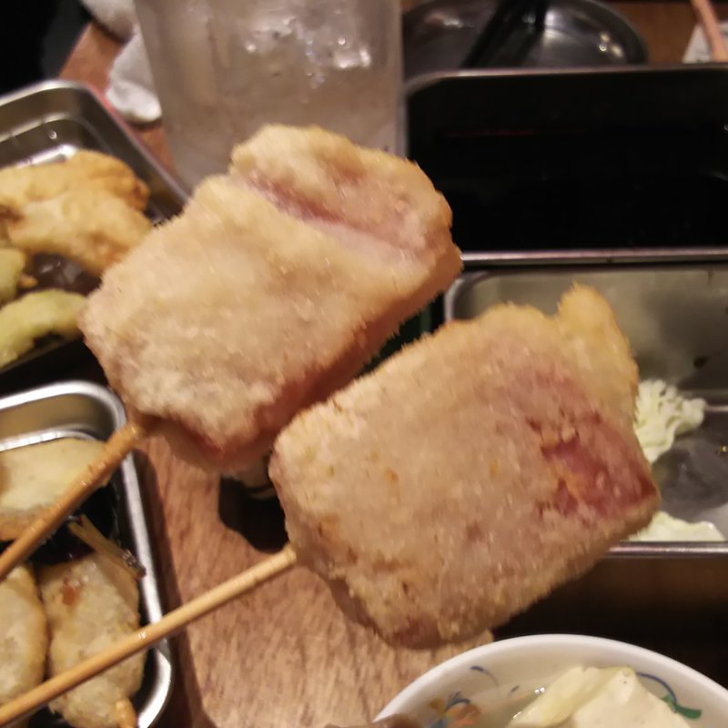 ハムカツ（串かつ）(串かつ でんがな パークタワー新川崎店)