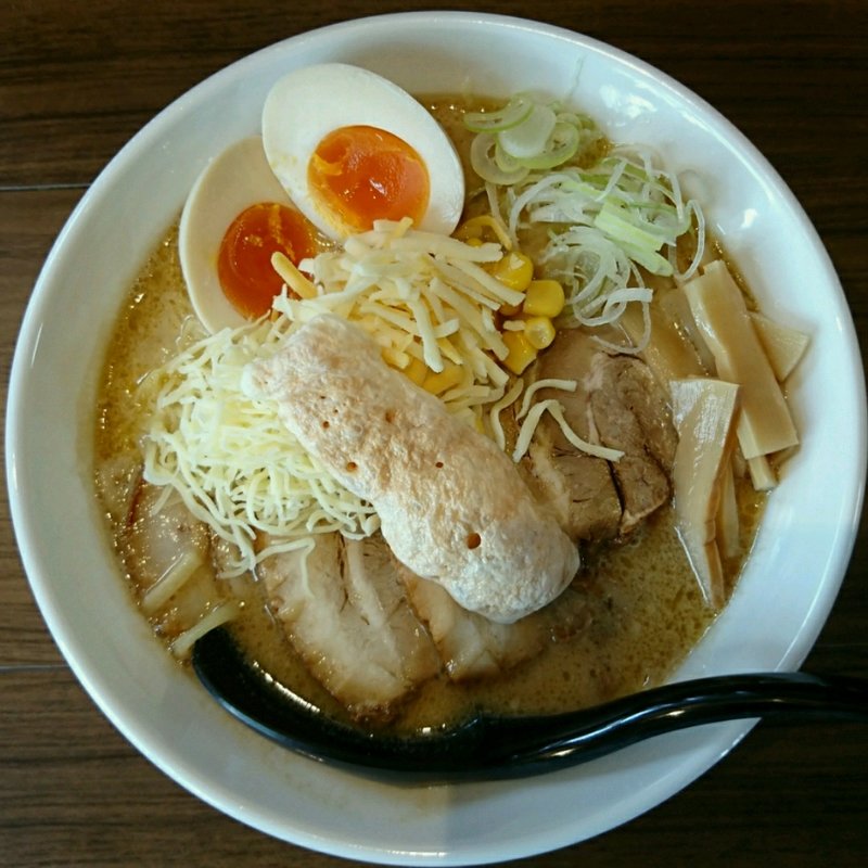 3種のチーズで濃厚豚骨味噌らーめん(らーめん居酒屋幸)