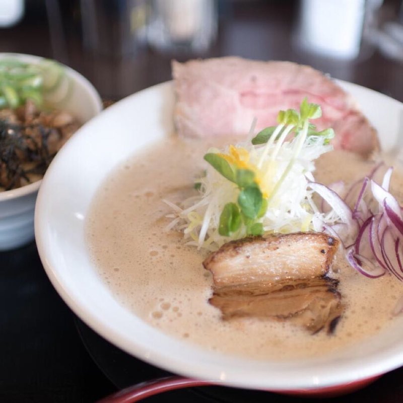 特製鶏とろみそば チーズチャーシュー丼セット(麺屋甚八 飾磨店)