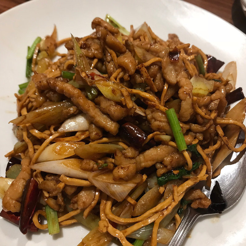 干し豆腐と豚肉の強火炒め(中華粥 香港ロジ 渋谷桜丘町店)