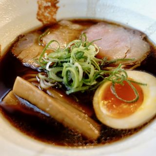 黒しょうゆ麺(麺屋シマフクロウ )