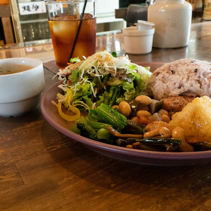 プレートランチ(ポルカドット （polkadot）)