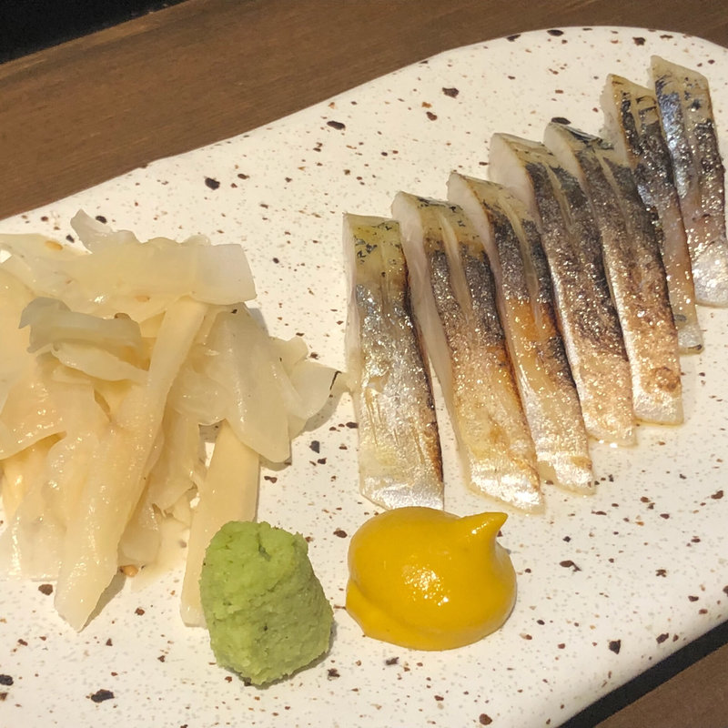 炙りしめ鯖（ハーフ）(炭焼きジュッコ シマウマ酒店)