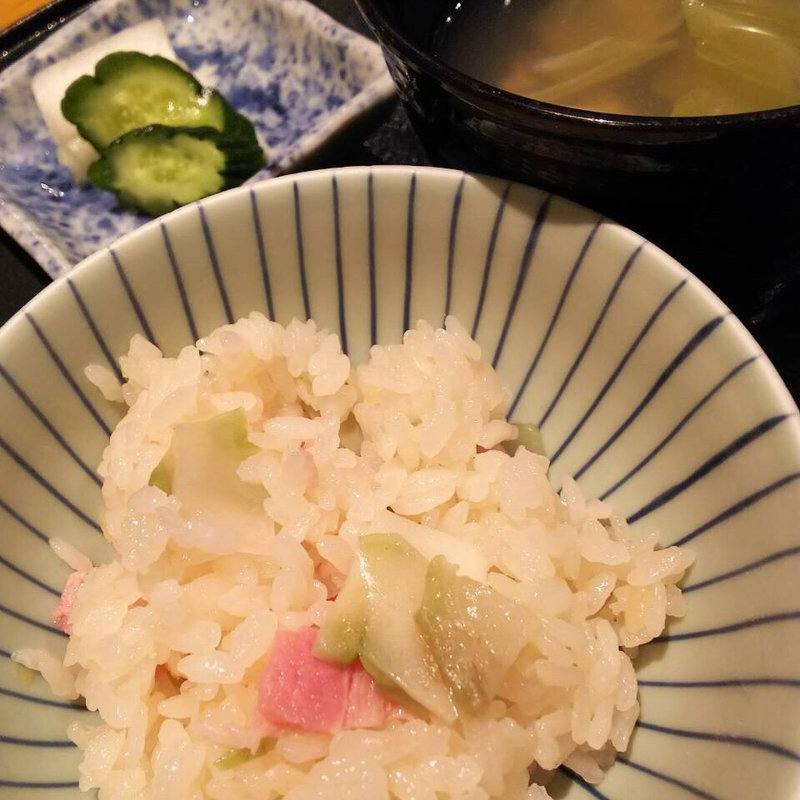 新ザーサイとベーコンの釜炊きご飯(新宿なだ万賓館)
