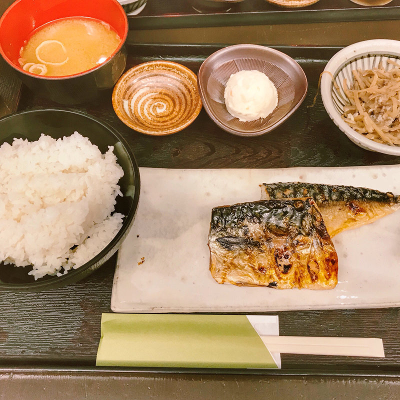 鯖の塩焼き定食(南や 梅田店)