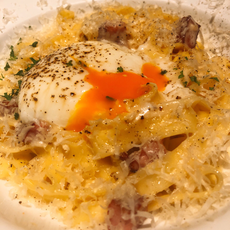 削りたてチーズと半熟卵のカルボナーラ(パームビーチ （PALM BEACH）)