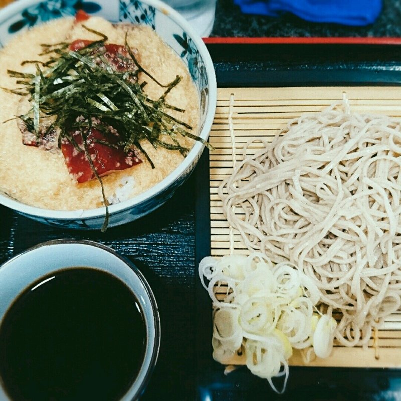 Aセット ざるそばとマグロ山かけ丼(à la 麓屋 （あら ふもとや）)
