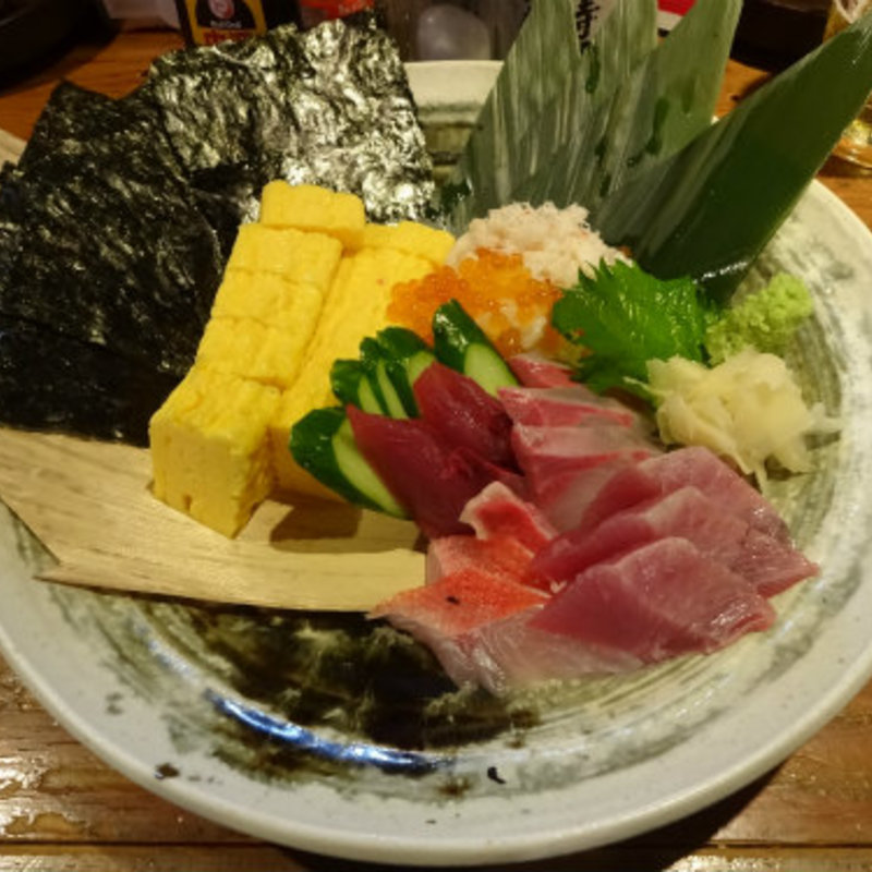 出汁巻海鮮おつまみ盛り(IZAKAYA さがみ （いざかや　さがみ）)