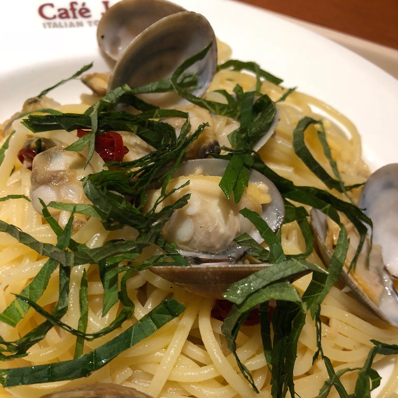 大葉のボンゴレビアンコ(イタリアン・トマトカフェジュニア 新宿靖国通り店)