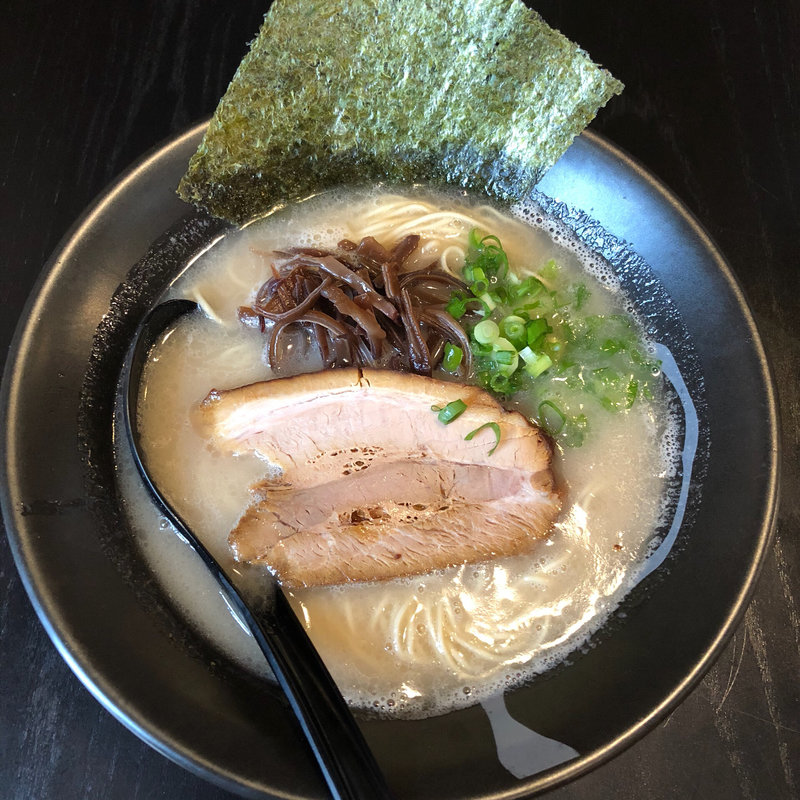 豚骨ラーメン(麺屋 らーめん花道)