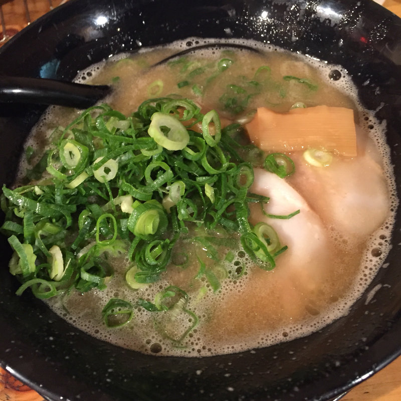 ラーメン(醤油)(豚骨野郎 府庁前店 )