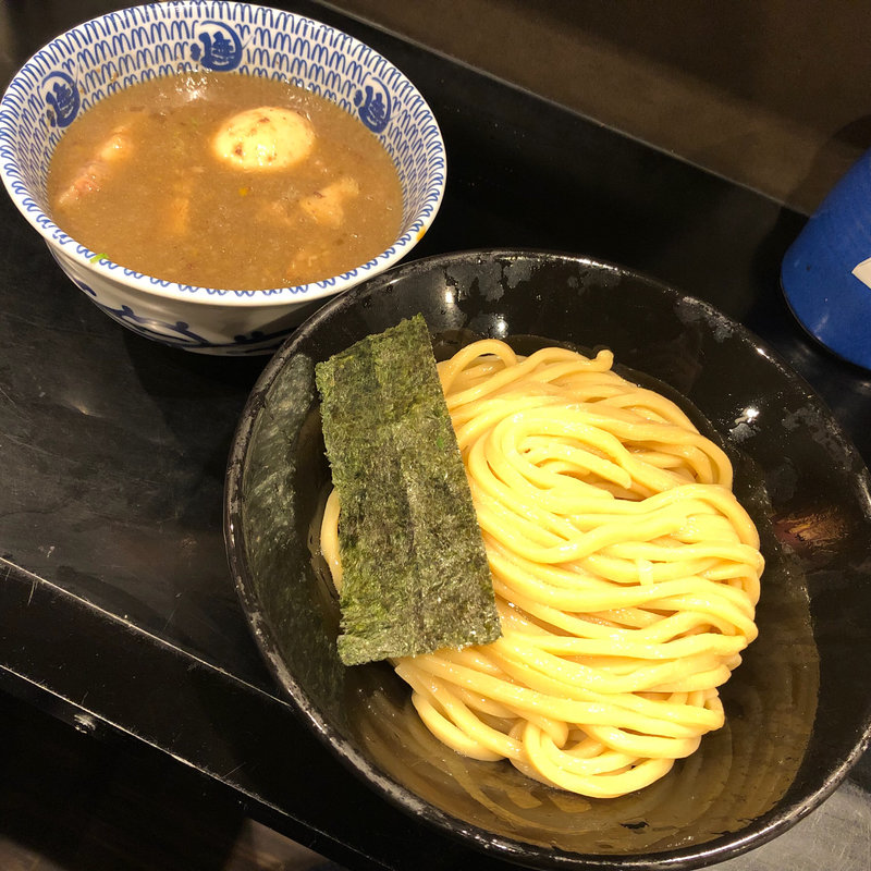 豚骨玉子つけ麺 タレ半麺ヒヤヒヤ(無鉄砲 つけ麺 無心 （むてっぽう つけめん むしん）)