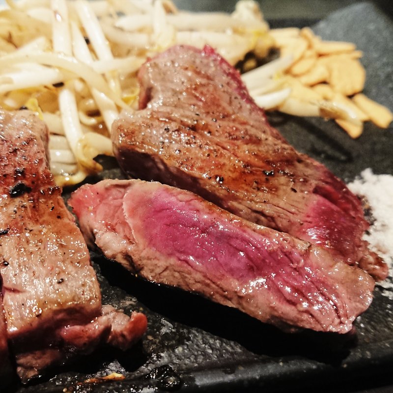 国産牛ロースステーキ　80g　(千房 エレガンス 戎橋店 （ちぼう Elegance）)