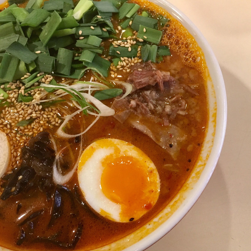 ユッケジャンラーメン＋ニラ盛り(焼肉亭サム)