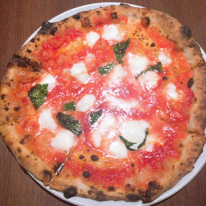 ピザ(PIZZERIA & BAR RICCO)