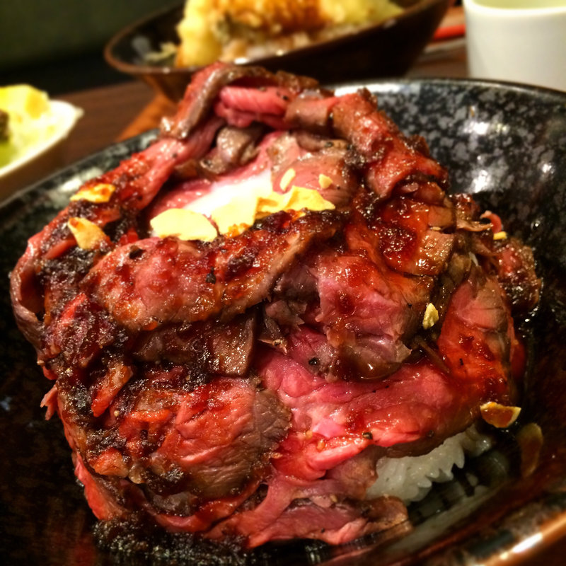 ローストビーフ丼(大盛り)(ロースト ビーフ ひだまり)