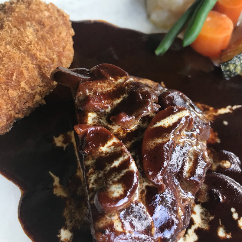 ビーフシチュー メンチ(しゃりま )