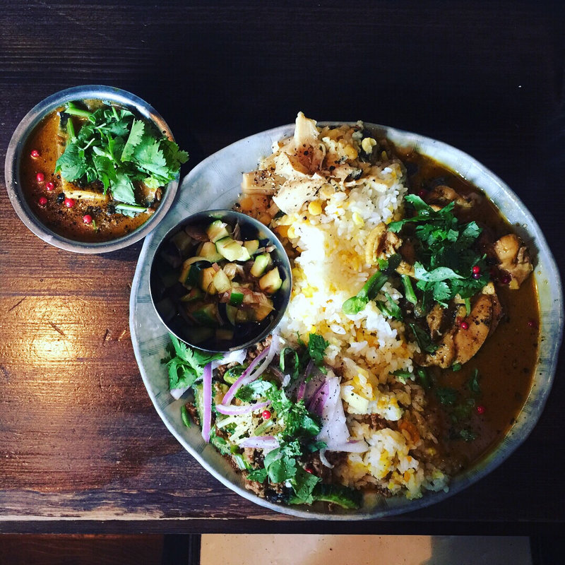 カレー3種盛り（ラムキーマ、チキン、フィッシュ）(negombo33)