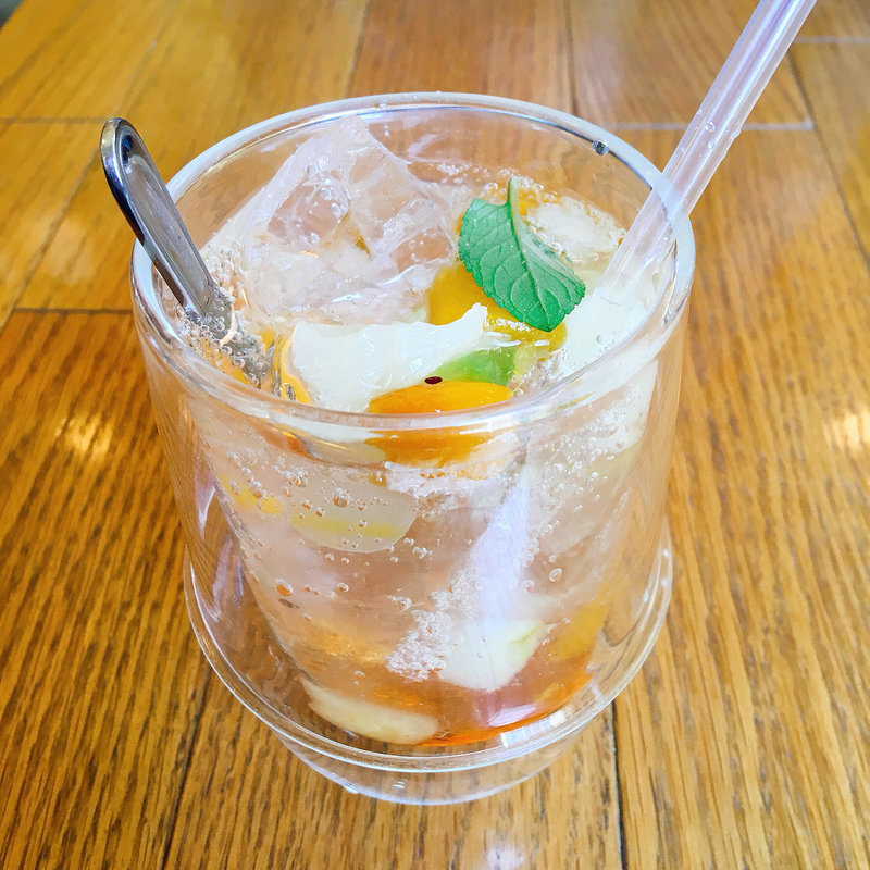 ピーチソーダ(スモーブローキッチン 中之島)