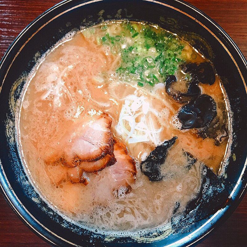 黒ラーメン(一心不乱 鳥栖弥生が丘店 )