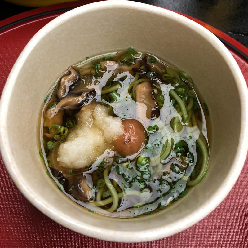 宇治抹茶そば(割烹 生簀篭 )