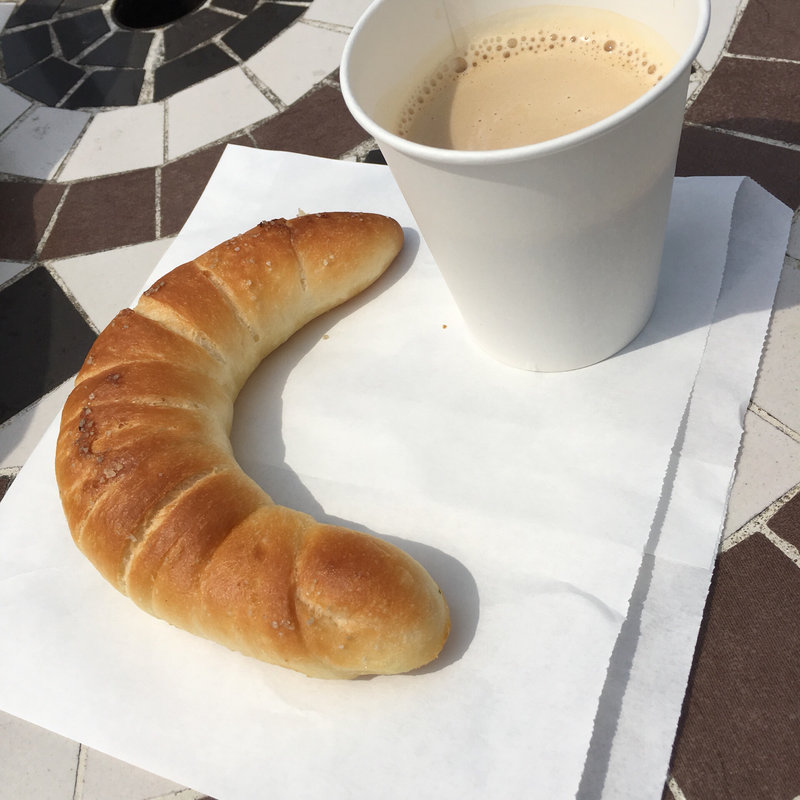 塩バタークレセント(パンステージ メリー )