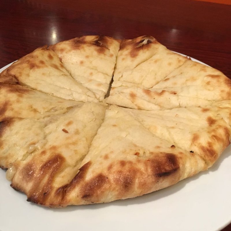 チーズナン(プラシッダ 桜山店)