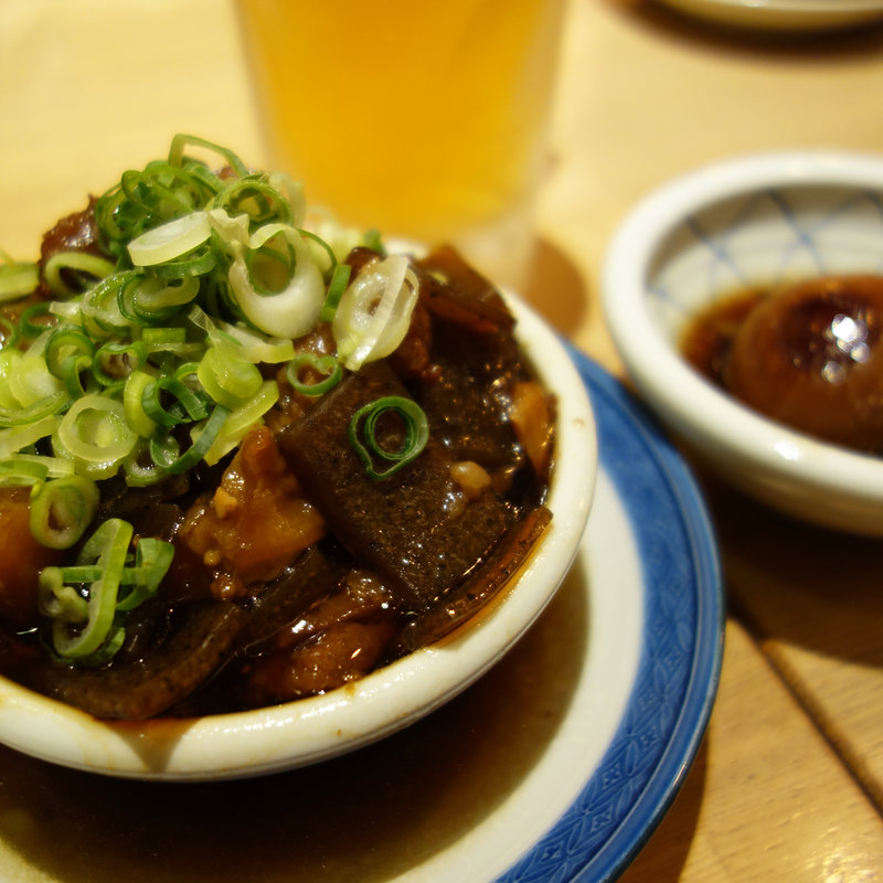 出汁煮込み牛すじ(食事処 ニュー因幡)