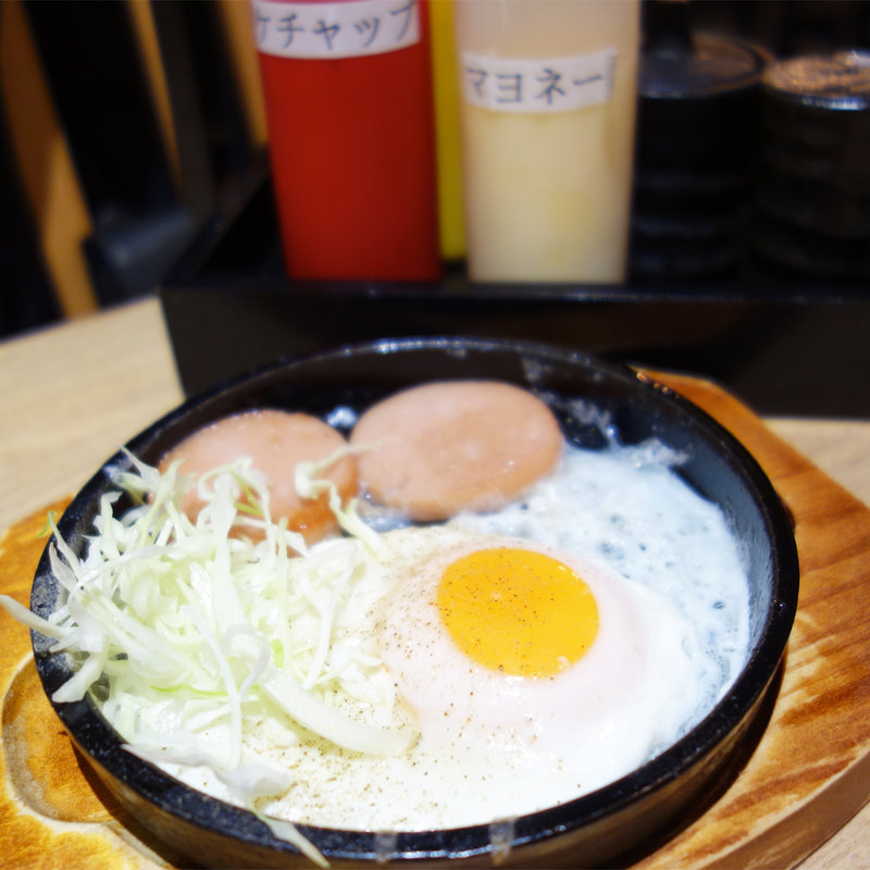 鉄板ハムエッグ(食事処 ニュー因幡)