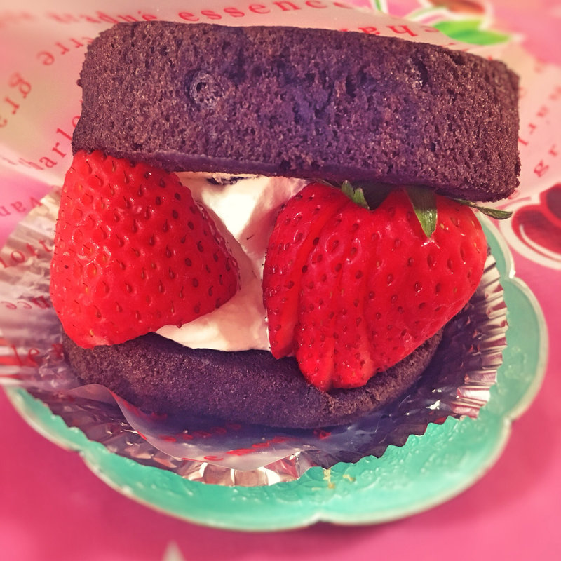 銀龍苺 ロムレット チョコ(ベイクド・アルル)