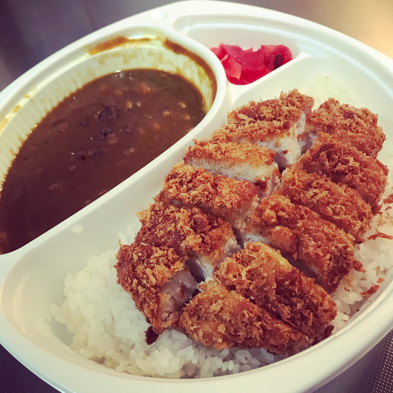 肉屋のカツカレー(肉のヤマキ商店)