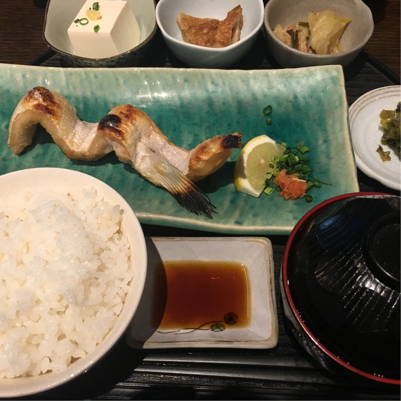 大トロ鮭ハラス焼き(月兎 （TSUKITO ツキト）)