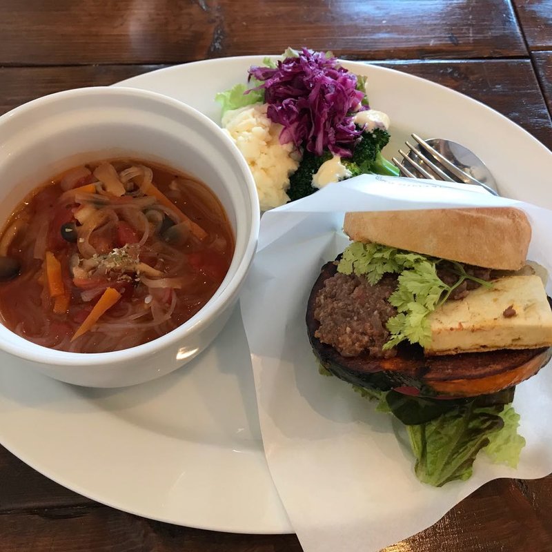 (波家 （nami-ya）)