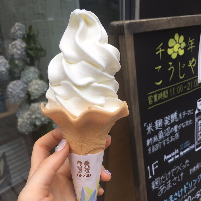 ガンジー牛ソフトクリーム(千年こうじや 麻布十番店)