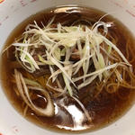チャーシュー麺と半炒飯(東珍味)