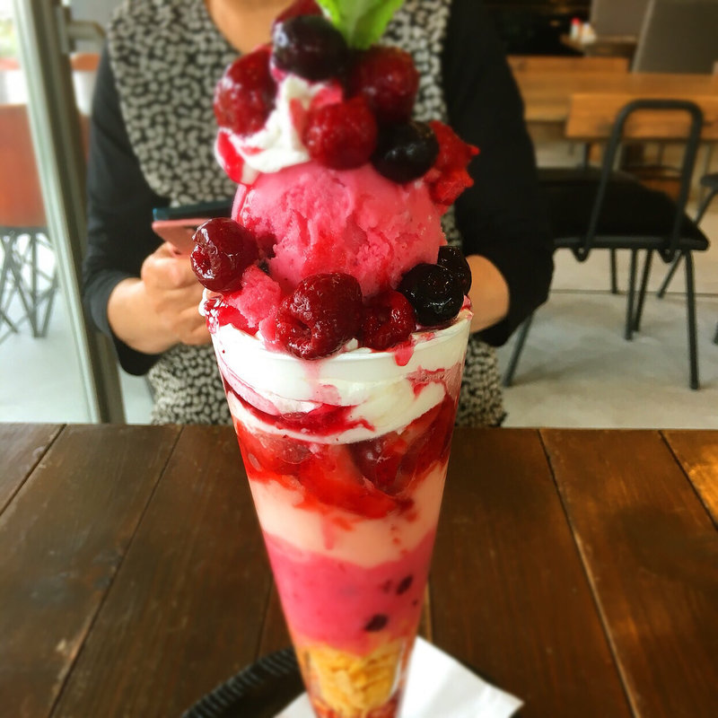 ベリベリーパフェ(ハルヤ （Haruya）)