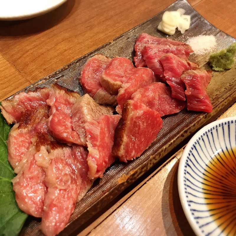 黒毛和牛 レア焼(酒肴 かおりぐさ)